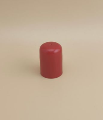 ত্বকের যত্নের বোতলগুলির জন্য সুন্দর ডিজাইন করা লাল প্লাস্টিকের ক্যাপ