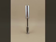 মহিলাদের জন্য রূপালী স্ক্রু ঢাকনা সহ বোতলজাত আই ল্যাশ ব্রাশ