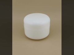 সাদা সার্টিফাইড মহিলা স্কিনকেয়ার প্লাস্টিক ক্রিমের জার স্ক্রু ঢাকনা সহ