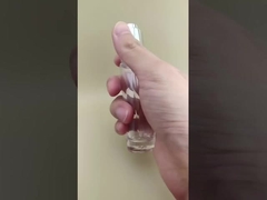 সূক্ষ্ম নকশা পরিষ্কার মসৃণ গোলাকার লম্বা ড্রপপার বোতল