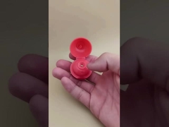 প্রসাধনী বোতলগুলির জন্য হালকা লাল প্লাস্টিকের মসৃণ ম্যাট গোলাকার ঢাকনা