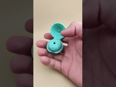 সিলিন্ডার আকৃতির প্রসাধনী বোতলগুলির জন্য সায়ান প্লাস্টিকের মসৃণ ম্যাট গোলাকার ঢাকনা