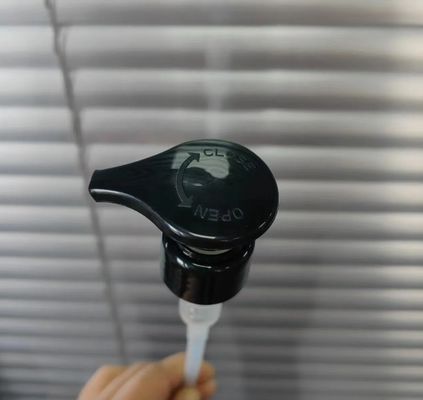 লোশন ডিসপেনসর পাম্প ম্যাট কাস্টম রঙ মসৃণ প্লাস্টিক বাম এবং ডান লক এমুলেশন পাম্প