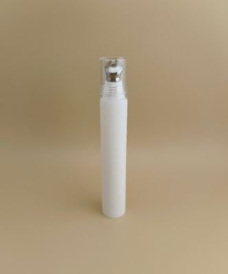 ত্বকের যত্নের জন্য সূক্ষ্ম নকশার সাদা প্লাস্টিকের নমনীয় টিউব